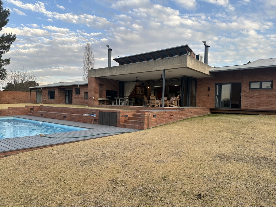 5 Bedroom Property for Sale in Vaal Power A H Free State